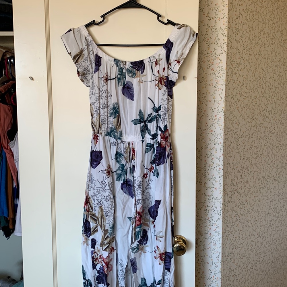 Iris. Size small. Shorts roomer dress. Off shoulder. Super cute and comfy.